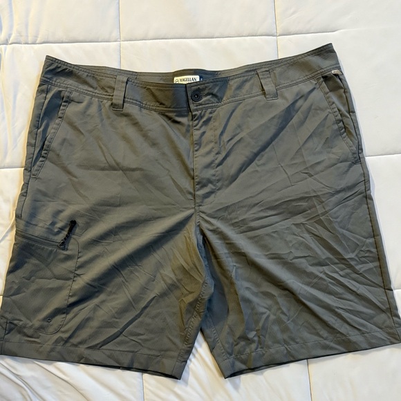 Magellan Outdoors Other - Magellan Outdoors Shorts Men's Fish Gear Water Repellent Gray Size 44 Inseam 10"